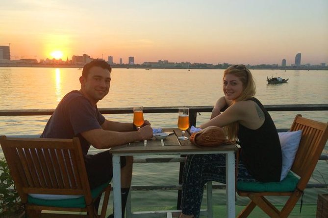 2hours Private Sunset Cruise with unlimited beer, soft drinks and Tour guide - Drinks and fruit platter: the part that makes it feel special