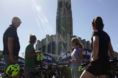 3 Hour Montreal City Bike Tour with Wine or Beer (AM & PM) - Food, Water, and Beer or Wine: The Included Stops That Make This Tour Feel Like a Deal