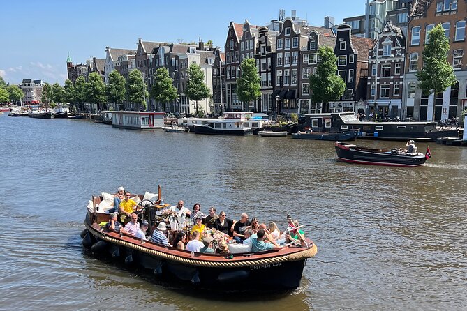 Amsterdam Luxury Boutique Boat tour with Unlimited Beer and Wine - Unlimited beer and wine: what you’ll actually get