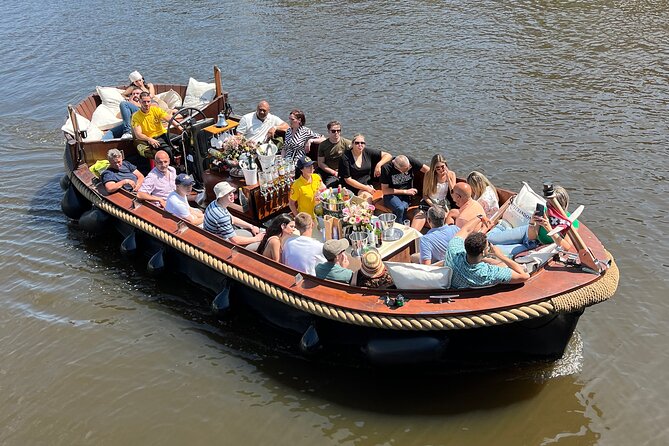 Amsterdam Luxury Boutique Boat tour with Unlimited Beer and Wine - Who this canal cruise fits best