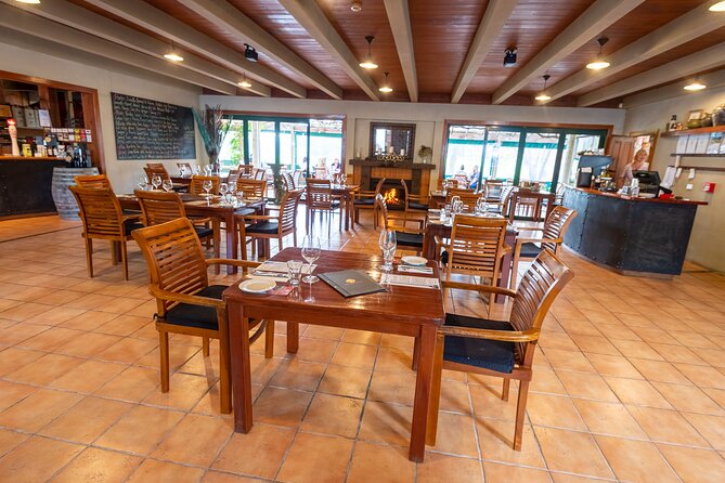 Bay of Islands, Spirit & Craft Beer Tour with Lunch - Stop 1: Ake Ake Vineyard and the Grapes-to-Tasting Lesson