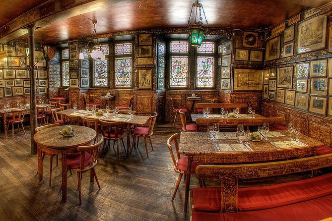 Beer and Old Town Tour - Where it starts: Herkulesbrunnen makes Heidelberg easy