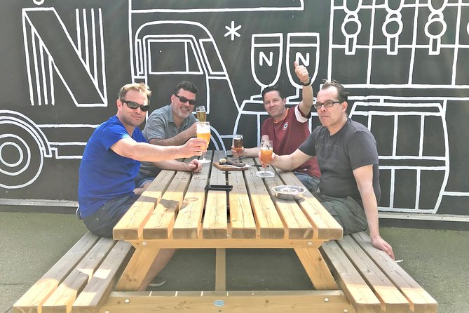 Boat & Beer Walking Tour - Starting point at World Food Festival: easy to find, easy to settle in