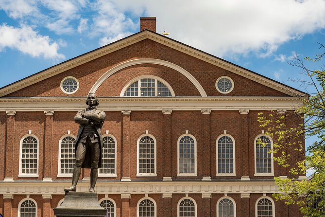 Boston: Freedom Trail History Tour and Brewery Taste - From the Boston Massacre to the Old State House