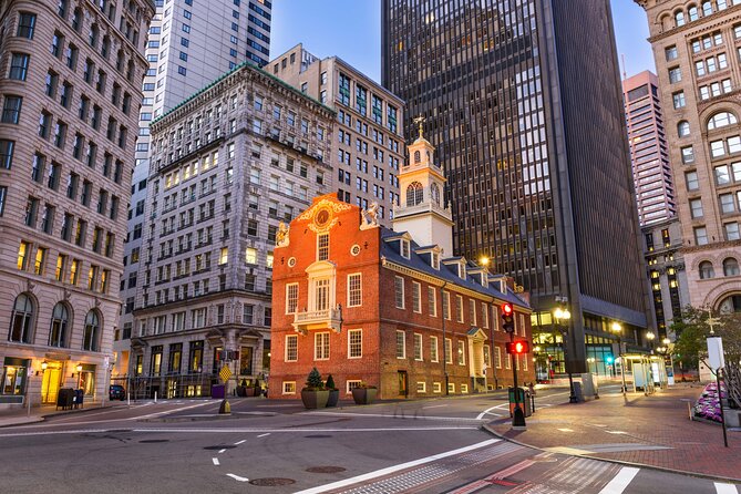 Boston: Freedom Trail History Tour and Brewery Taste - Granary Burying Ground, Park Street Church energy, and the Massachusetts State House