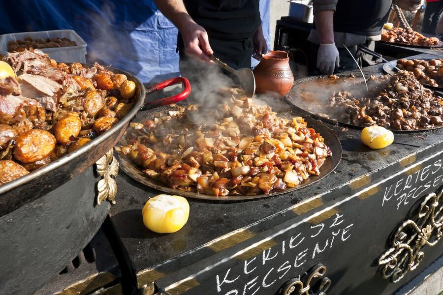 Budapest Street Food Tour with Snacks, Dessert & Beer - Itinerary Structure: How the Stops Usually Feel