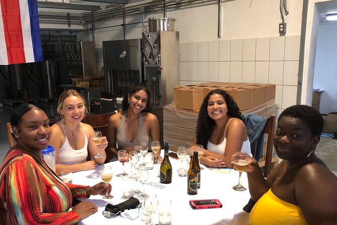 Costa Rica Central Valley Wine, Beer, and Mead Tour and Tasting - The mead and honey wine lesson: what you’re tasting and why