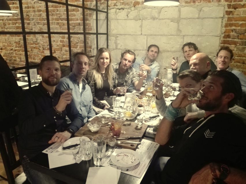 DAILY Beer Tasting Private Guided Tour at Best Warsaw Pubs - Stop 2: regional beer at 0.5L, served with context