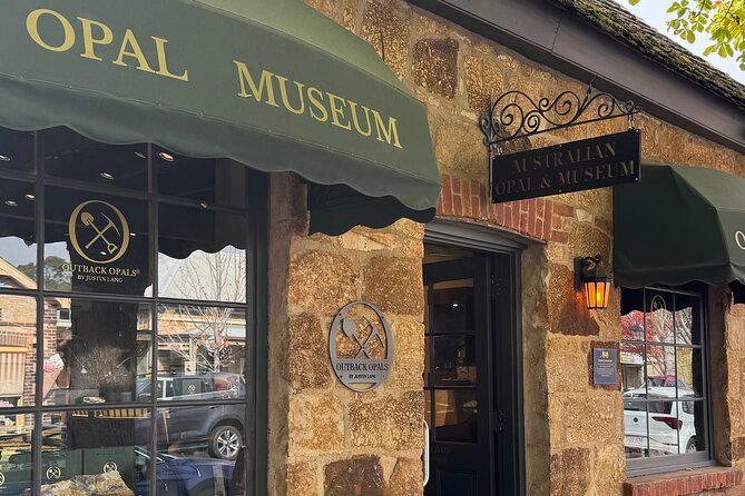 "Discover Hahndorf: Wine, Cheese, Beer, Shops & Lunch Day Trip" - Melba’s Chocolate & Confectionery: watch the sweets happen