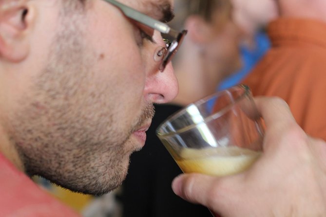 Downtown Asheville Guided Brewery Walking Tour - Stop 1: Hi-Wire Brewing and the Start of the Tasting Story