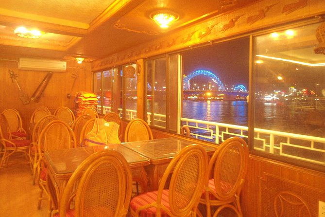 Dragon Cruise by Romantic Yatch: Tasty Beer/Flower/Cake & Dance - Why an evening on the Han River is worth your time