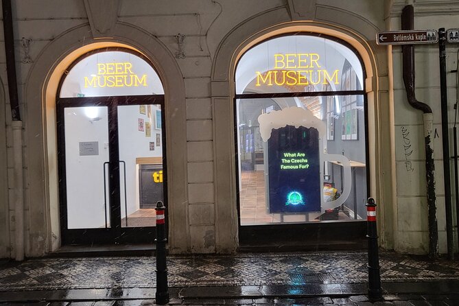 Enjoy 3 beers in Czech Beer Museum - Your tasting time: three samples plus drafting your own beer