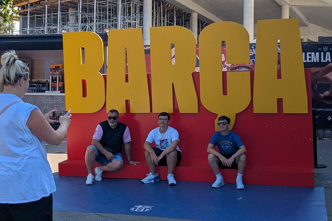 FC Barcelona History Immersive Walking Tour - Beer Included - Key Highlights to Watch For