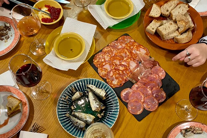 Food Tour: Wine, Beer & Liquor - Porto’s Secret Spots - Group Size, English Comfort, and the Pace You’ll Feel