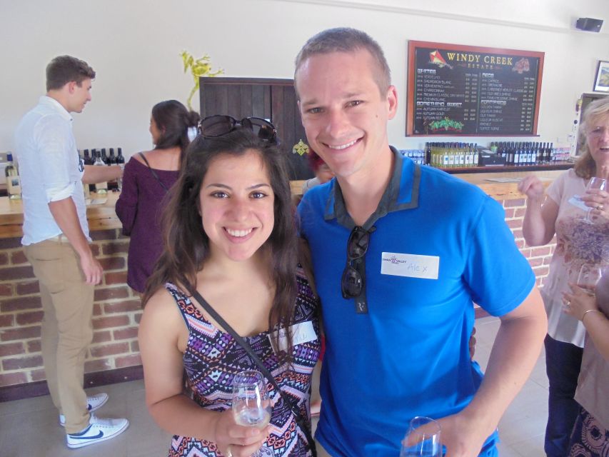 From Perth: Swan Valley Winery & Brewery Day Tour With Lunch - Lunch at Homestead Brewery: why included food changes the day