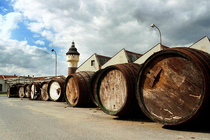 Glass and Brewery Day Trip from Prague - Pilsner Urquell Brewery: where pale lager starts (and cellars can be cold)
