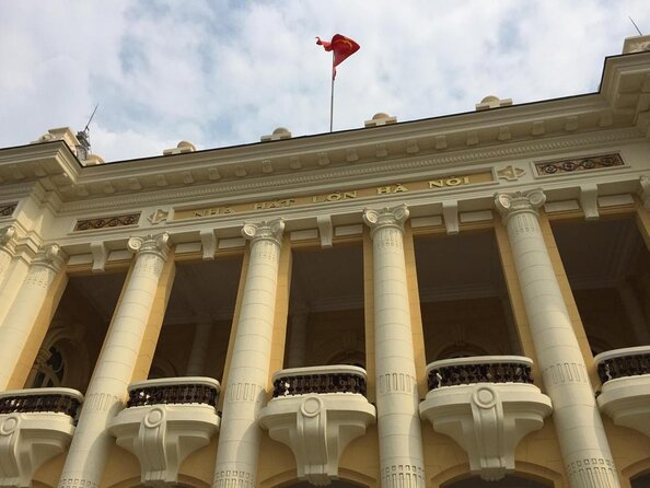Hanoi Exclusive Craft Beer Bus: Cultural Sightseeing City Tour - Key Things to Know Before You Ride