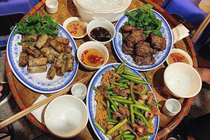 Hanoi's Vibrant Beer Hơi Culture with a Beer Lover - Meeting Thanh Le in Ba Đình: how a small group changes the night