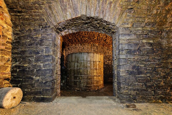 Hidden Brewery Caverns Tour in Cincinnati with Beer Tasting - What Makes Cincinnati’s Brewery Caverns Tour Different