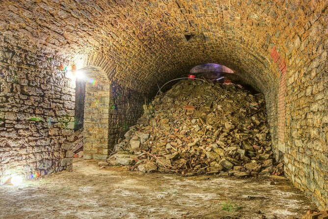 Hidden Brewery Caverns Tour in Cincinnati with Beer Tasting - The Johnny Cash Film Location Stop