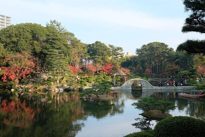 Hiroshima Night Tour: Craft Beer and Local Bites - Peace Memorial Park Walk: Short, Focused, Then Off to Tokaichi