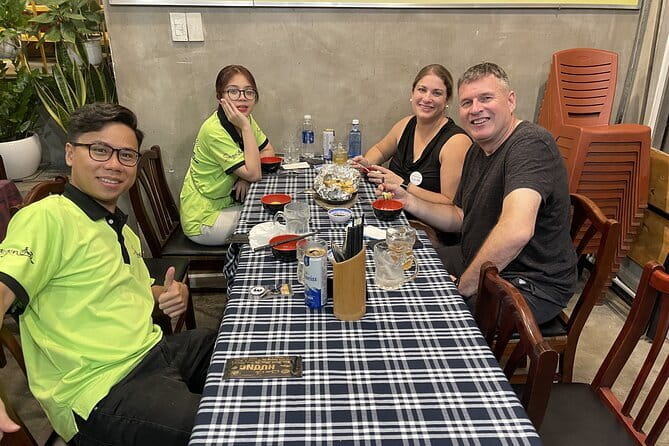 Ho Chi Minh City : Saigon Craft Beer & Local Food Tour By Scooter - Stop 3: 120 Rạch Bùng Binh street tables and craft pours