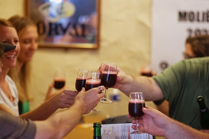 Hungry Mary's Famous Beer and Chocolate Tour in Brussels - Back to Grand Place for a longer beer round and fries
