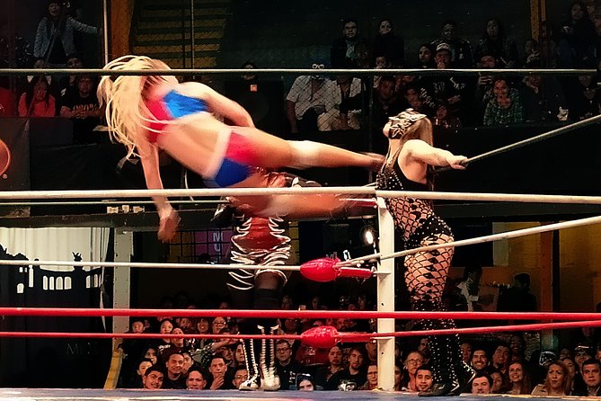 Lucha Libre wrestling show, tacos and beer with artist - Key Things That Make This Night Work