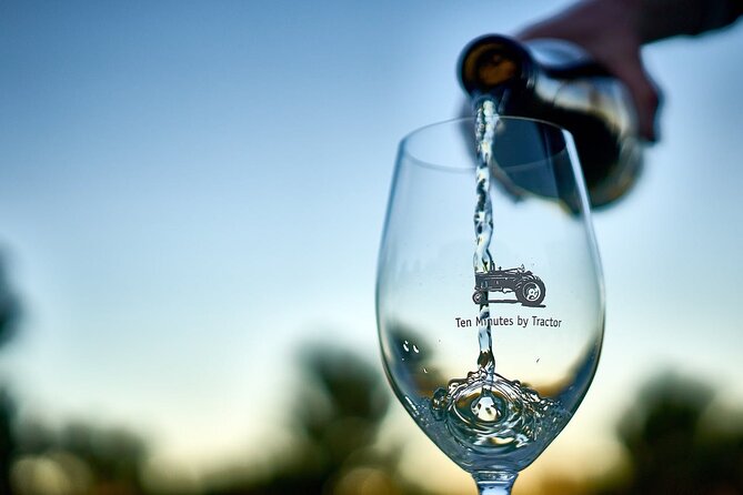 Mornington Peninsula Winery, Beer and Spirits Tour - The ocean payoff: Arthurs Seat photos and Pt. Leo sea views