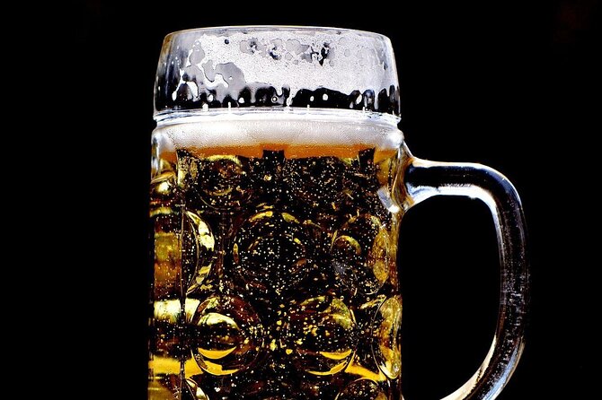 Munich: Oktoberfest Lunch/Dinner table reservation big beer tent - Meeting at Ristorante Ottantanove and getting to your table fast