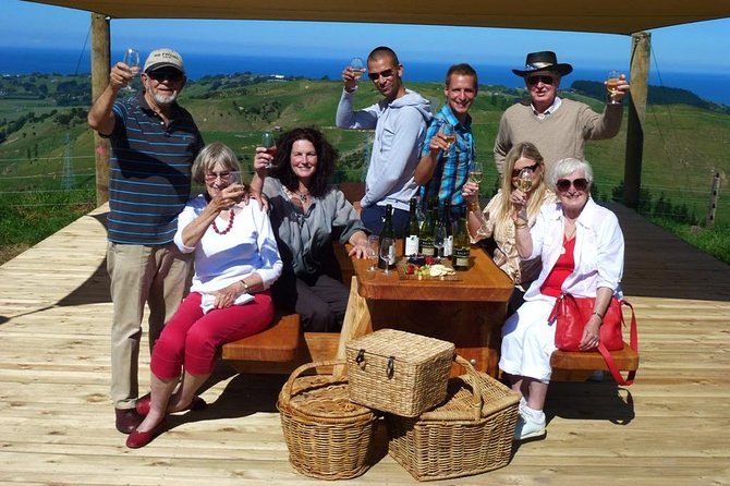 Napier Shore Excursion: Wine & Art Deco Tour - Stepping off the ship into Napier’s 1930s look