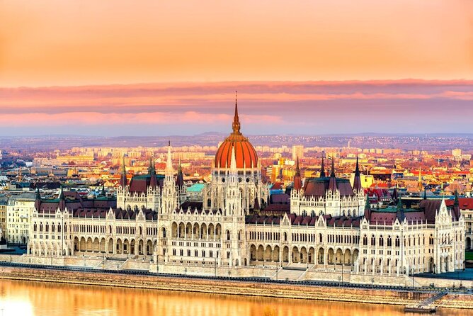 One hour Hen or Stag private party boat Budapest with unlimited beer and wine - Key things to know before you book
