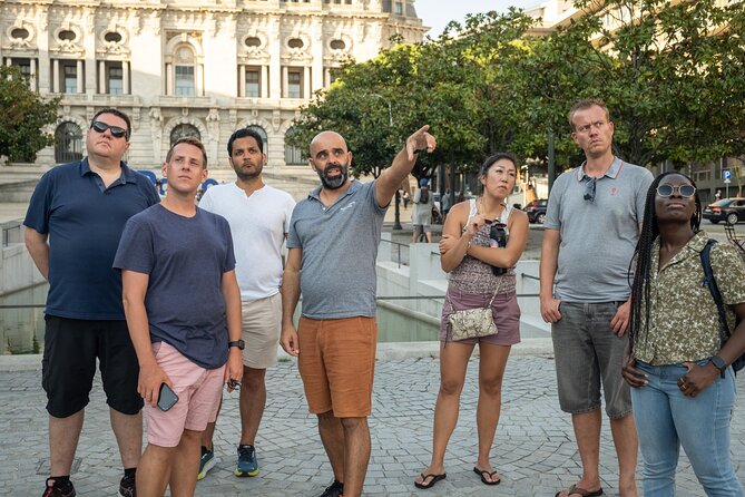 Porto Craft Beer Tour: 7 Beers + 3 Food Pairings in a Small Group - Stop 4: Catraio Craft Beer Shop for the Two-Beer Finish