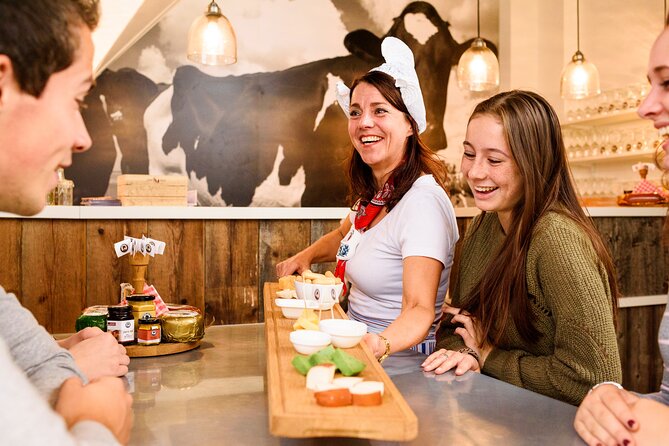 Premium Cheese Tasting with Wine and Beer Pairing - Learning without dragging: the film, the host story, and pacing