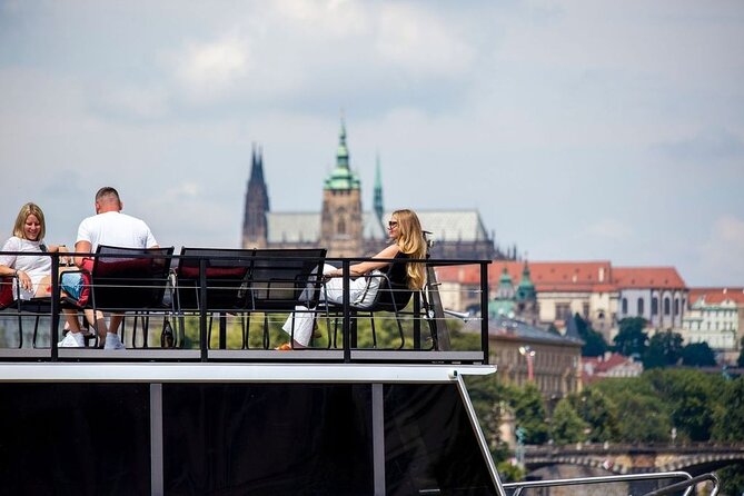 Private 3 Hour Prague Cruise with Unlimited Beer or Prosecco - A private Prague boat cruise: why it feels different