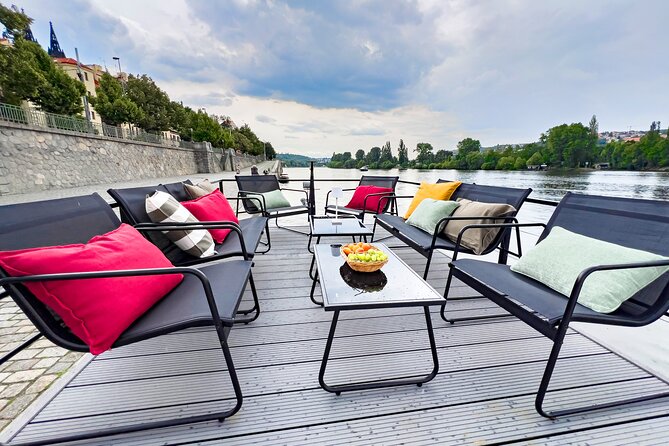 Private 3 Hour Prague Cruise with Unlimited Beer or Prosecco - Vyšehrad: fortification + panoramic payoff