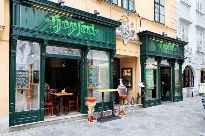 Private Austrian Beer Tasting Tour in Vienna Old Town - The 4-hour beer and food tasting: 8 beers plus an Austrian restaurant stop