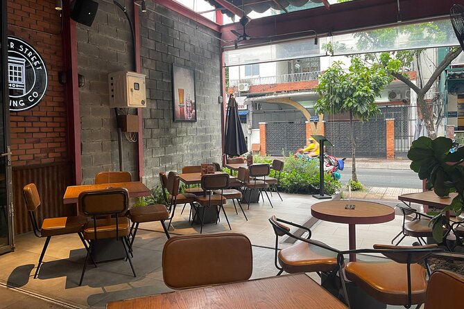 Private Craft Beer and Sightseeing Adventure Tour on Scooter in Ho Chi Minh City - Stop 4: Dien Bien Phu for Bia Sệt Frozen Beer and Dinner Fuel