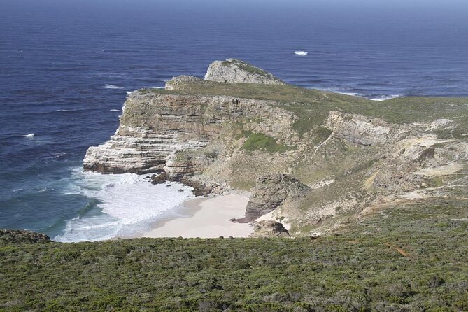 Private Day Tour to Cape Point , Penguins, Wine or Beer Tasting - Chapmans Peak Drive and Noordhoek Beach: The Scenic Drives Between Stops