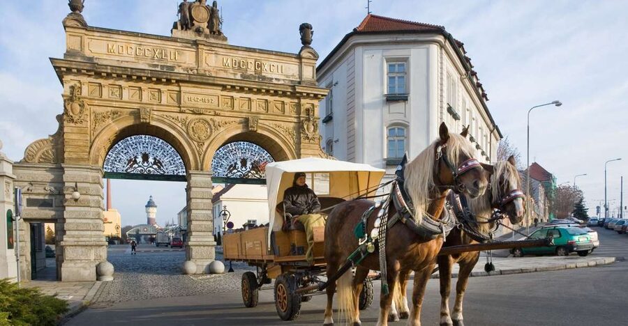 Private Pilsen & Pilsner Urquell Brewery Tour Prague - Key takeaways