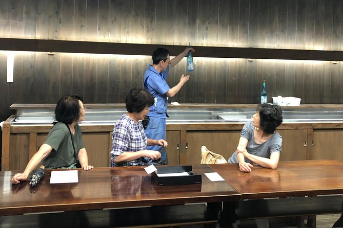 Private Tour: Tokyo's Oldest Sake Brewery and Riverside Walk - Kanzanji Temple: the quick, calm pause with big-bell views