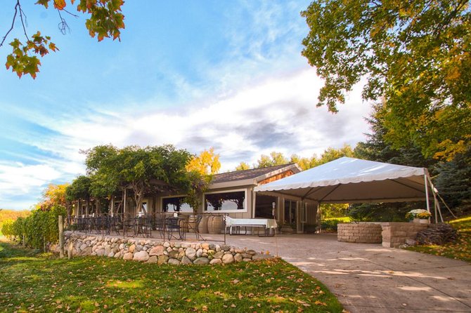 Private Traverse City Winery or Brewery Tour - Old Mission vs. Leelanau: Turning a Region into a Real Itinerary