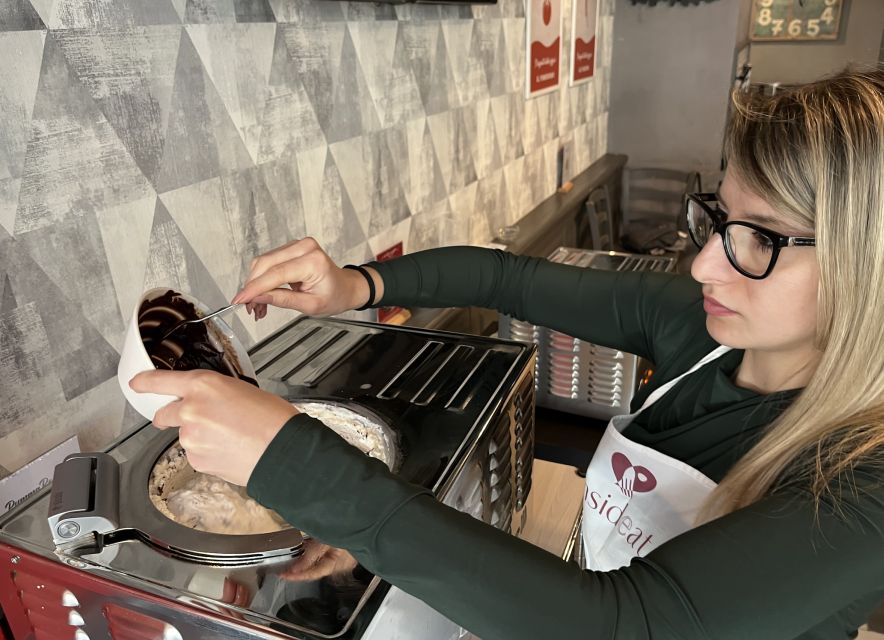 Rome: Pasta and Gelato Cooking Class with Wine or Beer - The human touch: guides, pace, and that little extra food while you wait