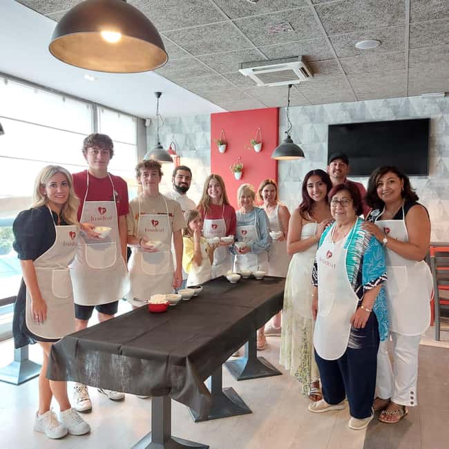 Rome: Pasta and Gelato Cooking Class with Wine or Beer - What you make in 2 hours: gelato and fettuccine, not just samples
