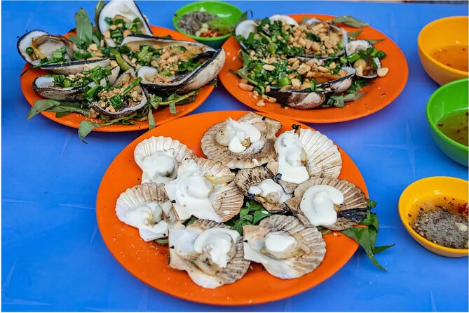 Saigon After Dark With Seafood, Beer & Live Music Bar - How the night motorbike ride changes your perspective