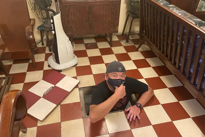 Saigon Night Craft Beer and Street Food By Scooter and motorbike - Stop 5: Nguyen Đình Chiểu secret basement and the Saigon Rangers story