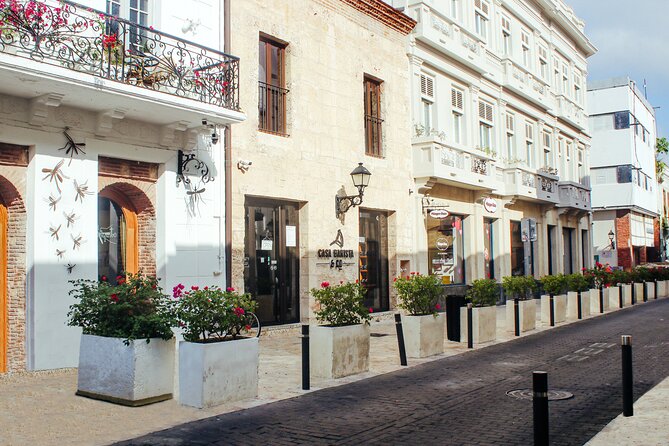 Santo Domingo Small Group Walking Tour: Beer and Specialty Coffee - Ozama Fortress and the Pantheon: Power and Memory in One Route