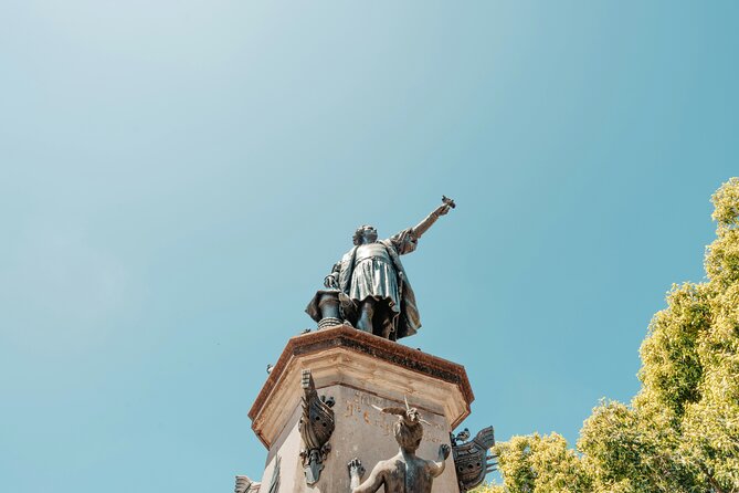 Santo Domingo Small Group Walking Tour: Beer and Specialty Coffee - Plaza de la Hispanidad: Alcázar Views and a Place to Breathe