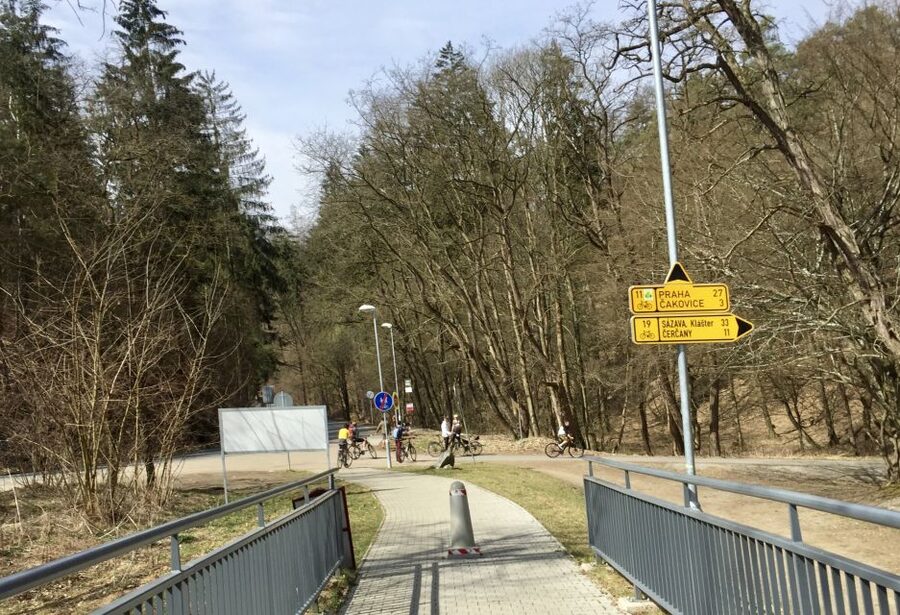 Self-Guided Bike Tour to Unetice Brewery - Únětice brewery lunch: the reason many people plan the whole route
