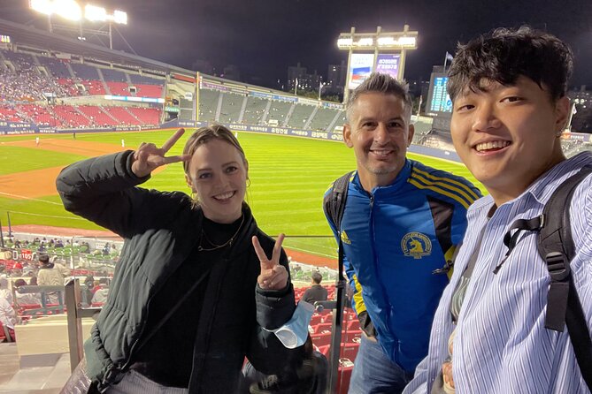 Seoul: Baseball Game Ticket with Dinner/Beer with the host - The Beer, the Cheer Squad, and the Fun Stuff You Don’t Plan For
